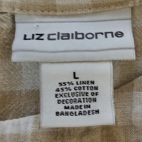 Liz Gingham Check, Linen Blend Women's Short Sleeve top in Beige and White - Picture 2 of 7